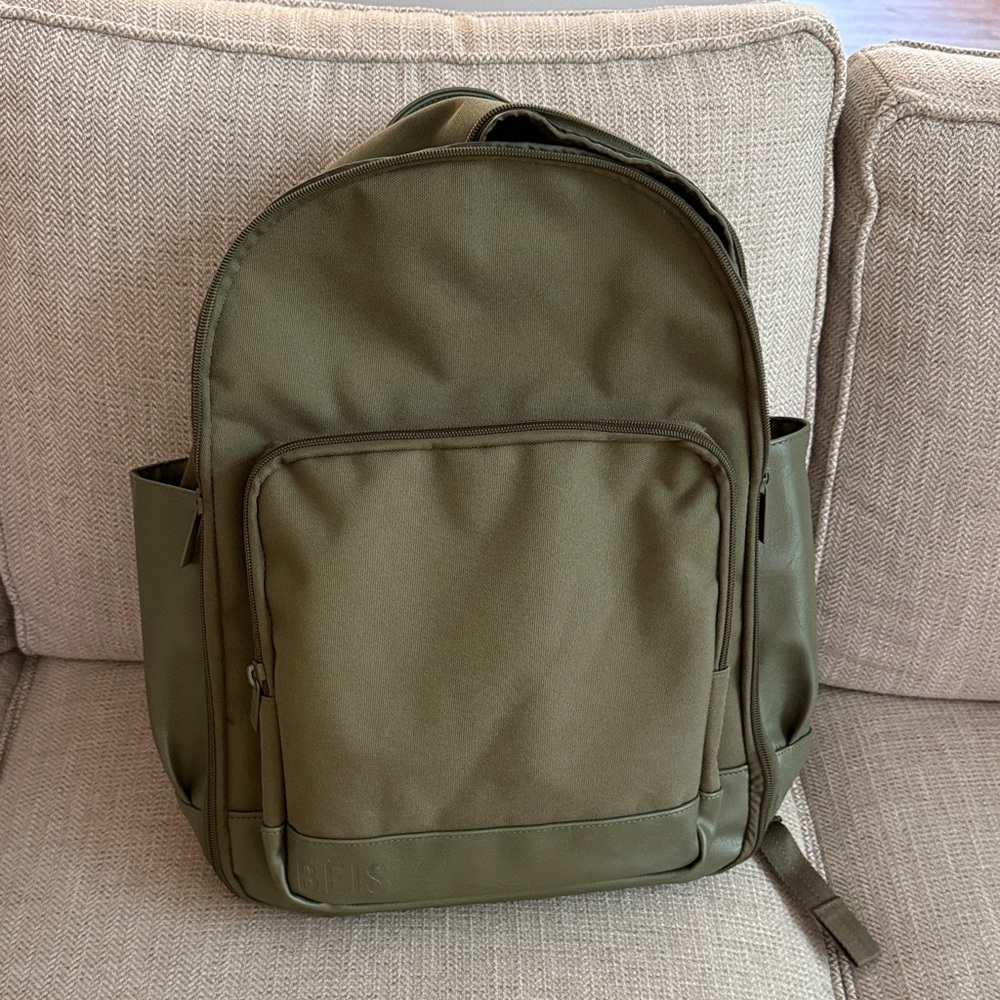 Beis travel backpack olive
